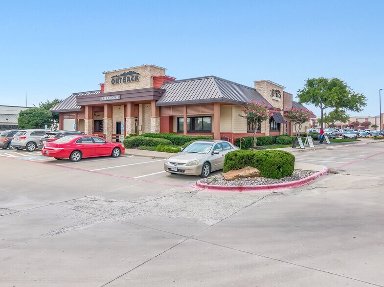 More Photos Of 2211 S Stemmons Fwy, Lewisville Restaurant For Sale