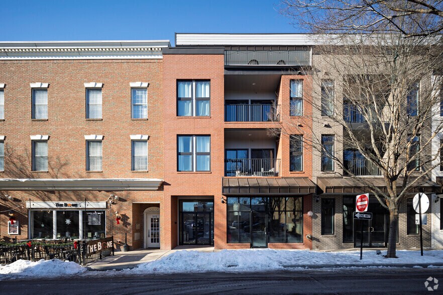 More Photos Of 9414 Battle St, Manassas Apartments For Lease
