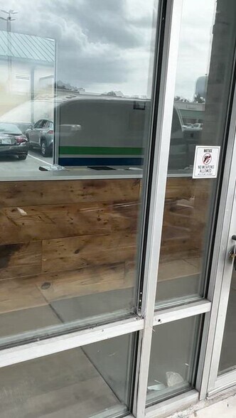 Primary Photo Of 111-119 Racetrack Rd NW, Fort Walton Beach Storefront For Lease