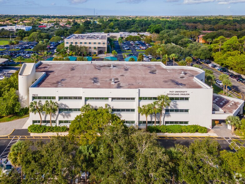 More Photos Of 7421 N University Dr, Tamarac Medical For Sale
