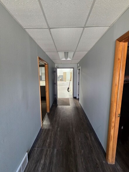 More Photos Of 3540 Jefferson Ave SE, Grand Rapids Warehouse For Lease