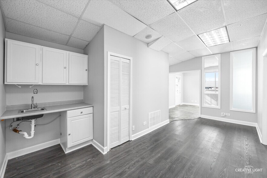 More Photos Of 9560 S State Route 31, Algonquin Medical For Sale