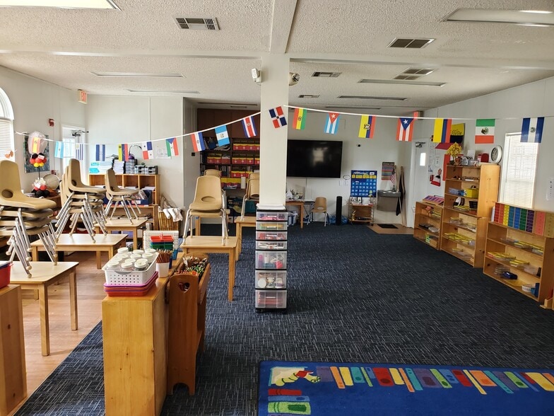 More Photos Of 520 NW 5th St, Hallandale Beach Schools For Sale