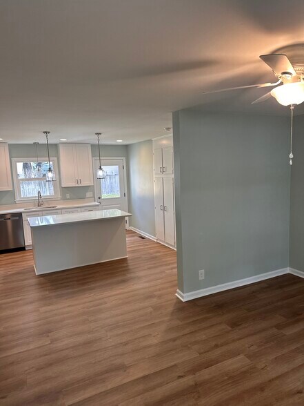 More Photos Of 1038 Harbor View Rd, Charleston Multifamily For Sale