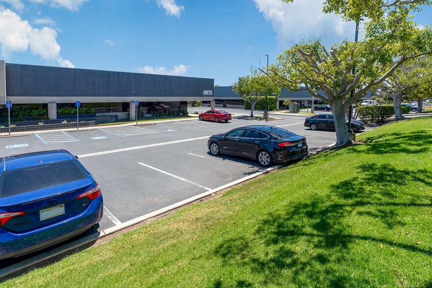 More Photos Of 6675 Mesa Ridge Rd, San Diego Office For Lease