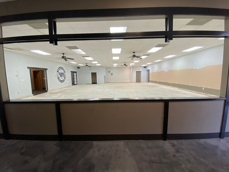 More Photos Of 4420-4422 Highway 22, Mandeville Office For Sale