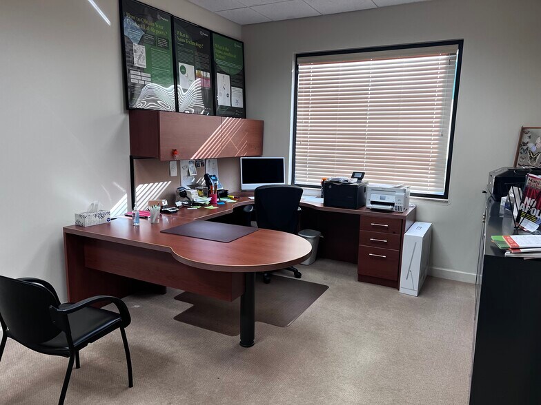 More Photos Of 2222-2226 State Road 580, Clearwater Freestanding For Lease