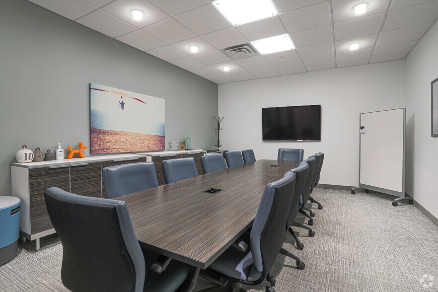 More Photos Of 1251 Eddy St, South Bend Coworking Space