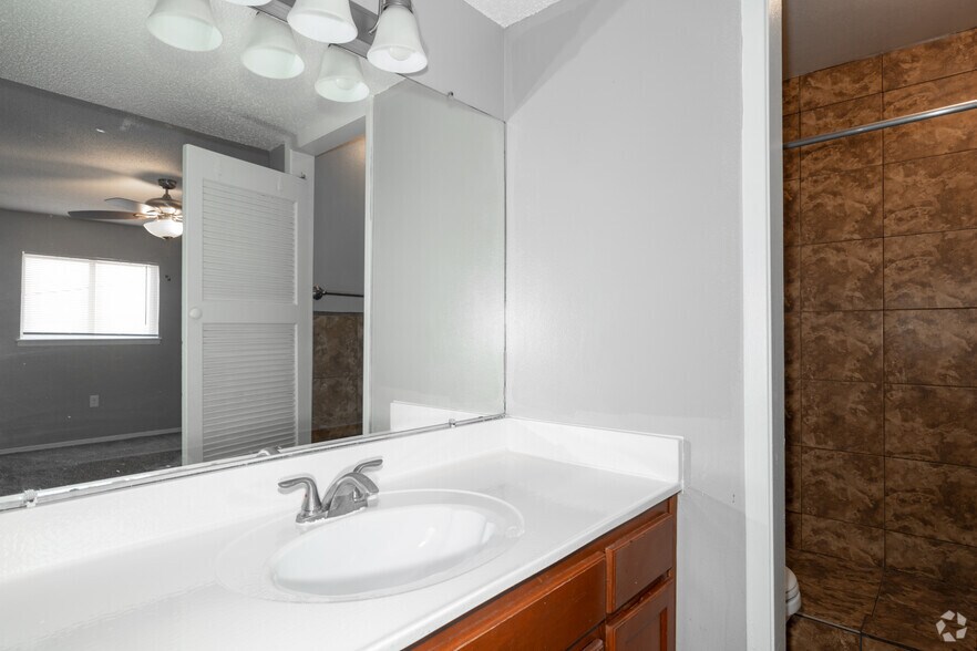 More Photos Of 5249 Wren Ave, El Paso Apartments For Sale