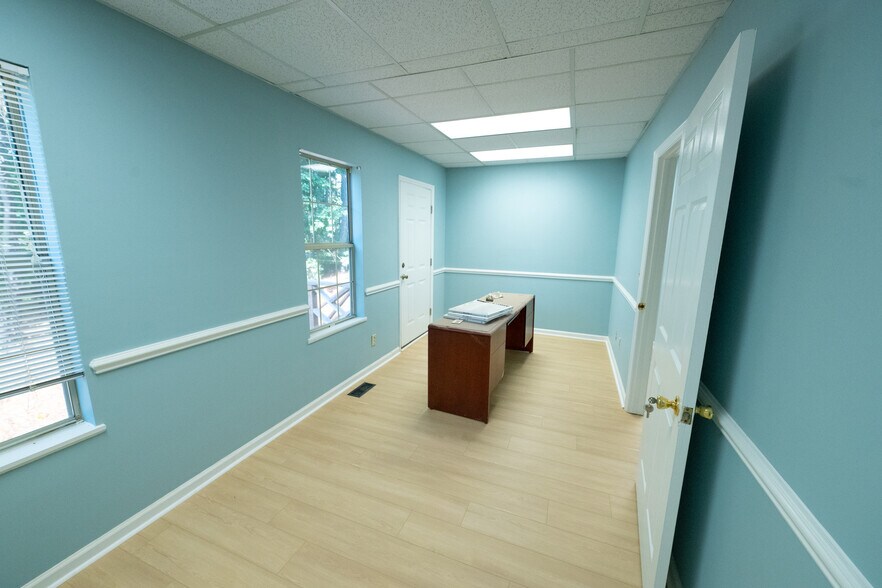 More Photos Of 1804 Martin Luther King Jr Pky, Durham Office For Sale