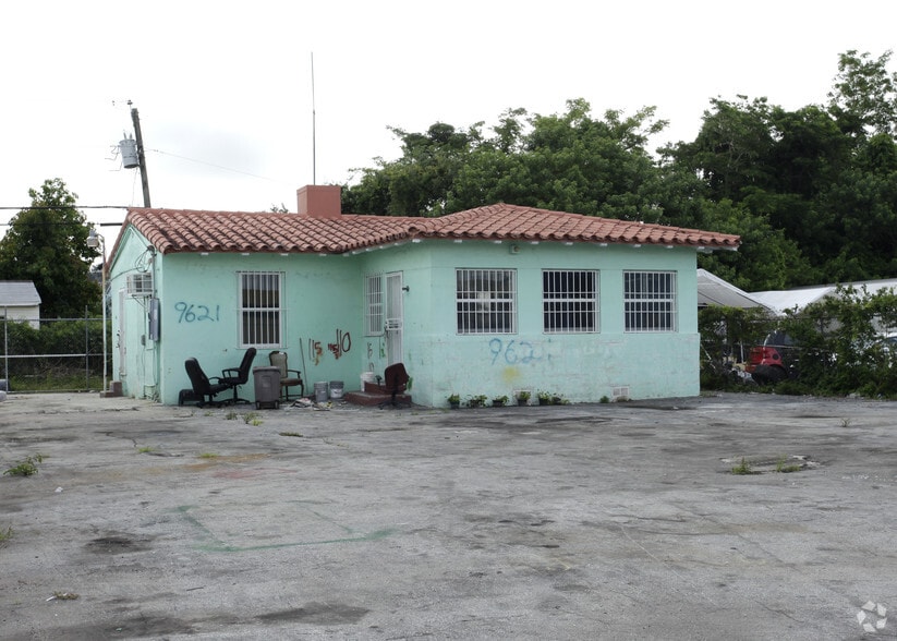 Primary Photo Of 9621 NW 27th Ave, Miami Office For Sale