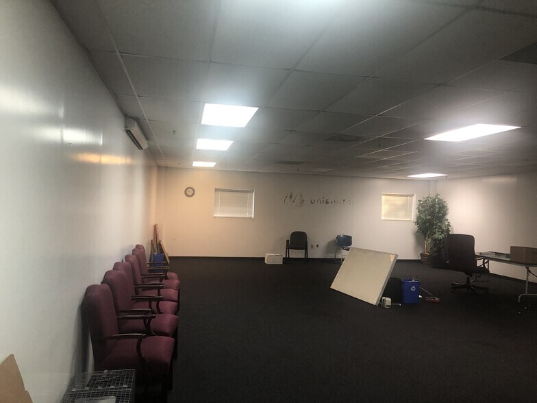 More Photos Of 330 Stevens St, Jacksonville Warehouse For Lease