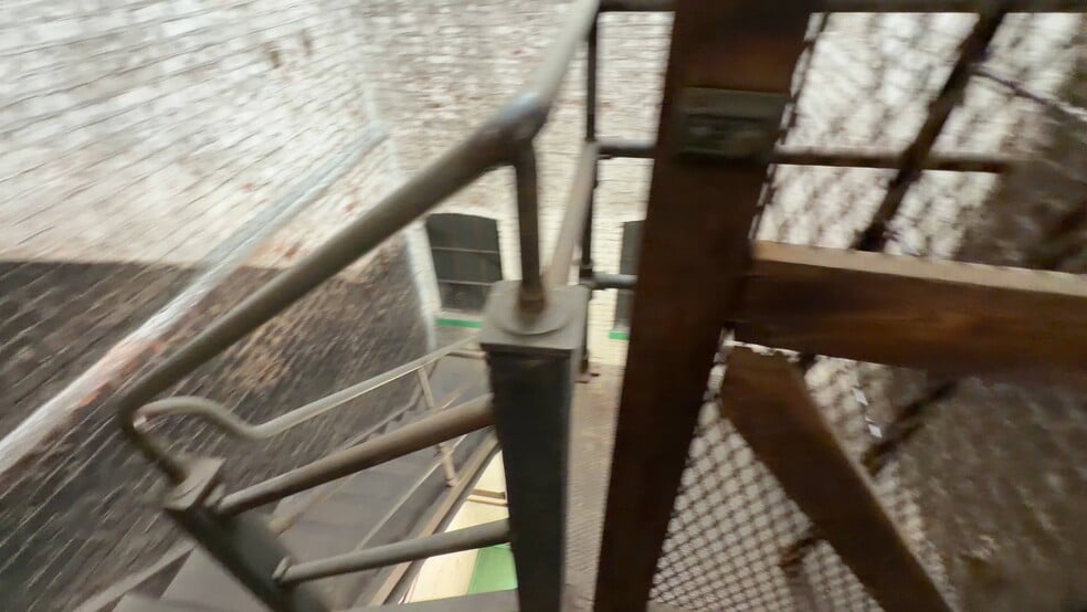 More Photos Of 529-545 Raymond Blvd, Newark Warehouse For Sale