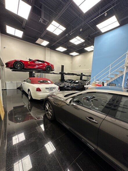 More Photos Of 3019 Ravenswood Rd, Fort Lauderdale Warehouse For Sale
