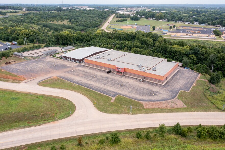 More Photos Of 111 Old Orchard Rd, Bonne Terre Amusement Park For Sale