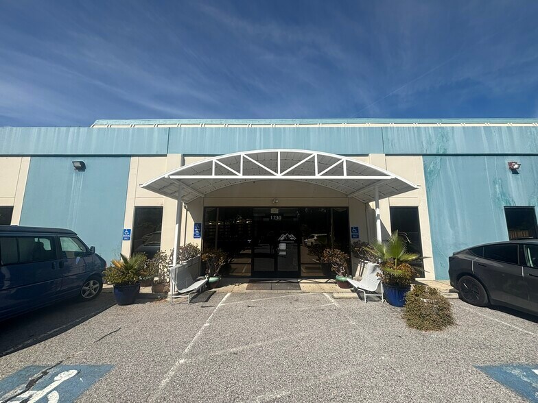 Primary Photo Of 1230 Bordeaux Dr, Sunnyvale Light Manufacturing For Lease