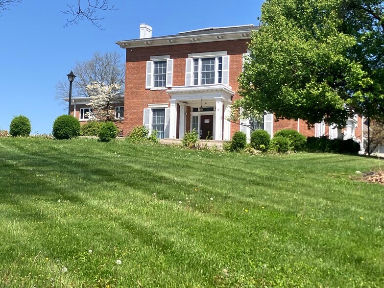 More Photos Of 2 Ferncliff Pl, Springfield Office For Lease