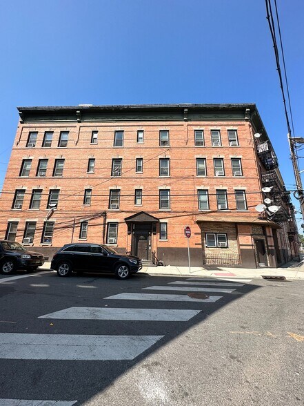 More Photos Of 672 Grand St, Jersey City Apartments For Sale