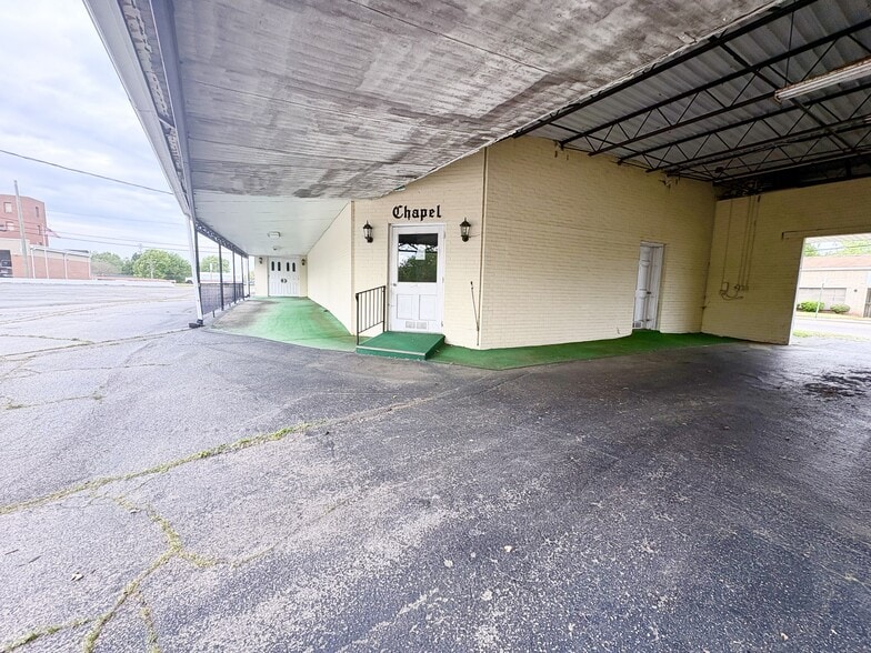 More Photos Of 2025 N Main St, Danville Religious Facility For Sale