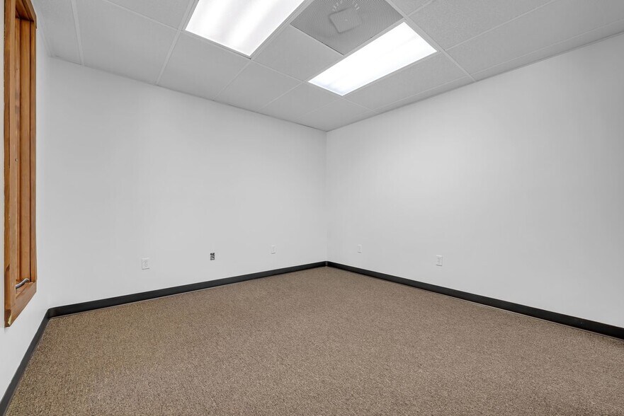 More Photos Of 14794 Camelia St, Magnolia Springs Office For Lease