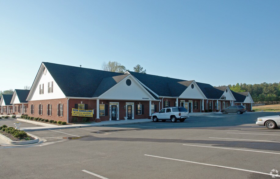 More Photos Of 44 Darby's Crossing Dr, Hiram Medical For Lease