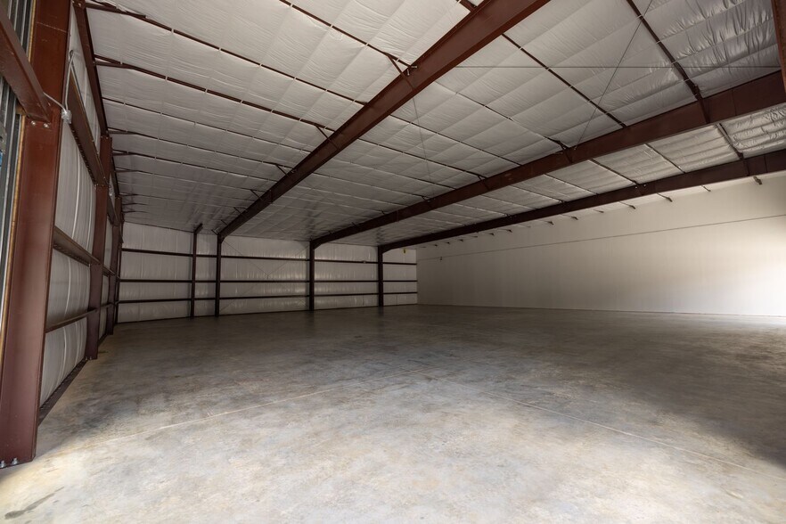 More Photos Of 3513 N Loop 336 W, Conroe Flex For Sale