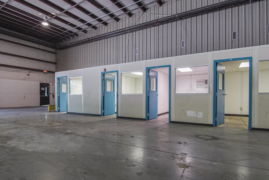 More Photos Of 4597 Appian Way, North Charleston Distribution For Lease