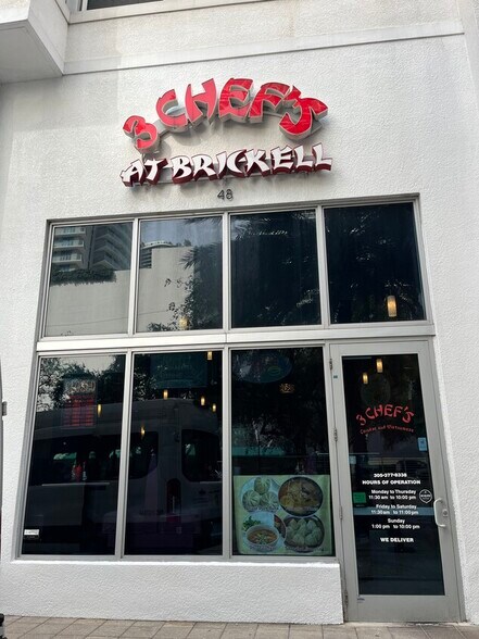 More Photos Of 50 SW 12th St, Miami Hotel For Lease