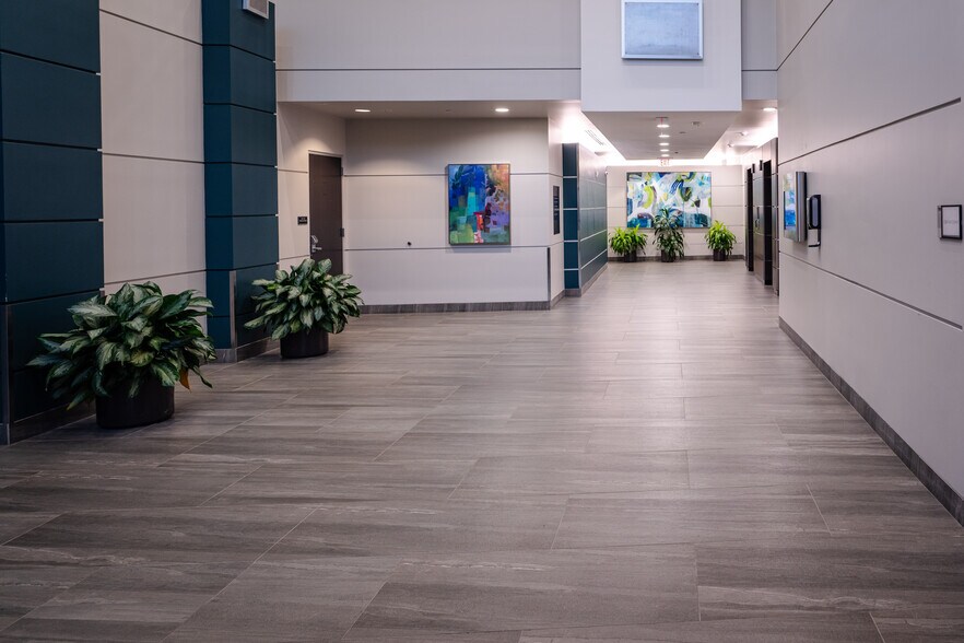 More Photos Of 6750 N Macarthur Blvd, Irving Medical For Lease