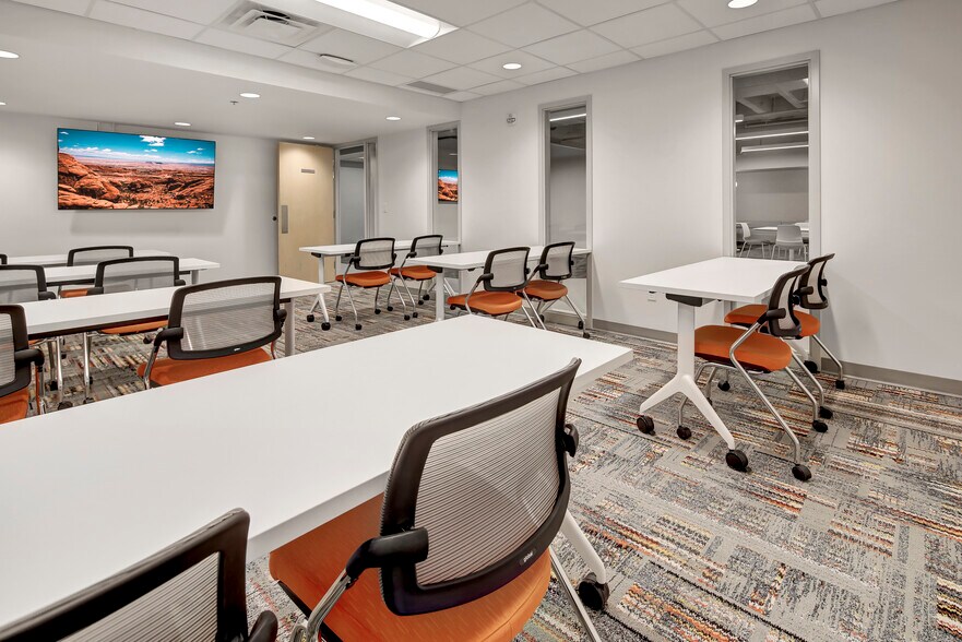 More Photos Of 717 W St Germain St, Saint Cloud Office For Sale