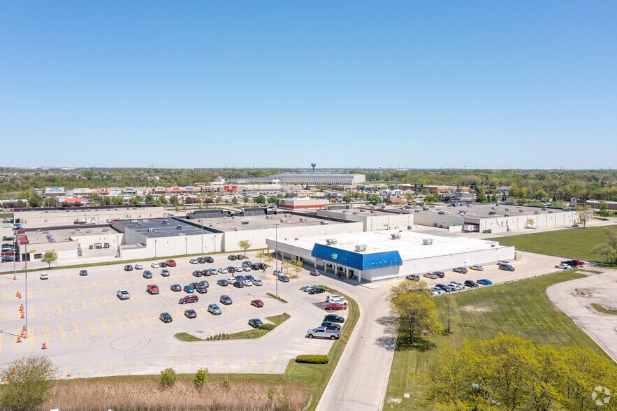 More Photos Of 3128 Voyager Ln, Joliet Freestanding For Lease