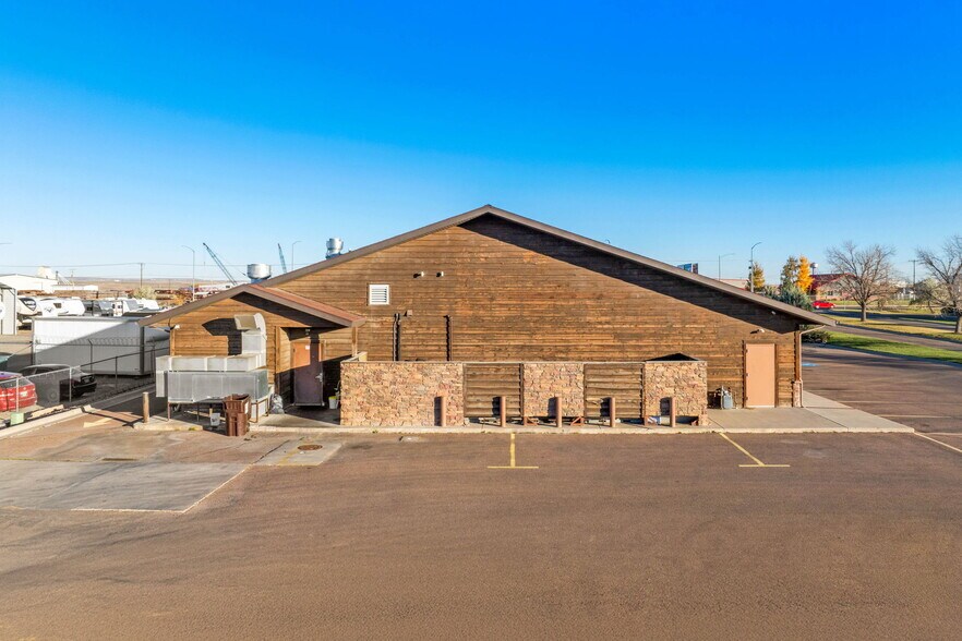 More Photos Of 5100-N Star Blvd, Great Falls Storefront Retail Office For Sale