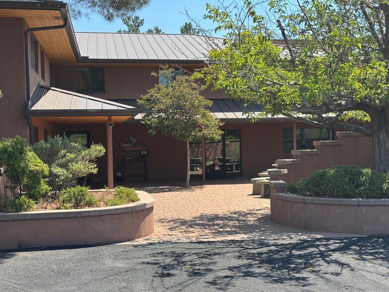 More Photos Of 75 Kallof Pl, Sedona Loft Creative Space For Lease