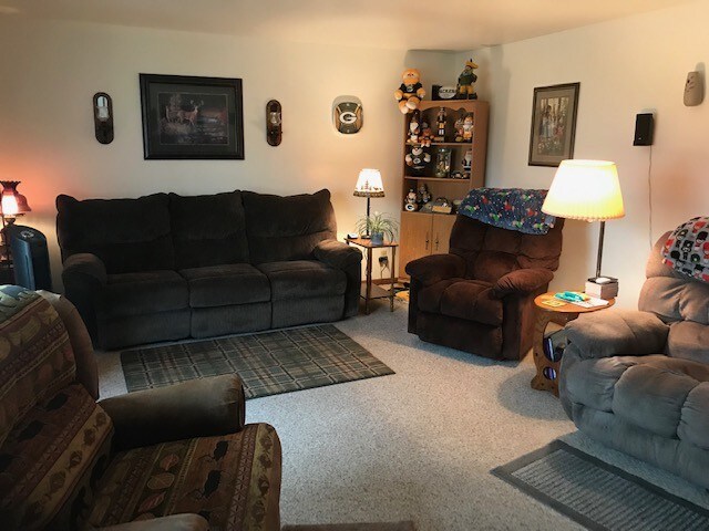 More Photos Of 3074 S County Road T, Green Bay Convenience Store For Sale