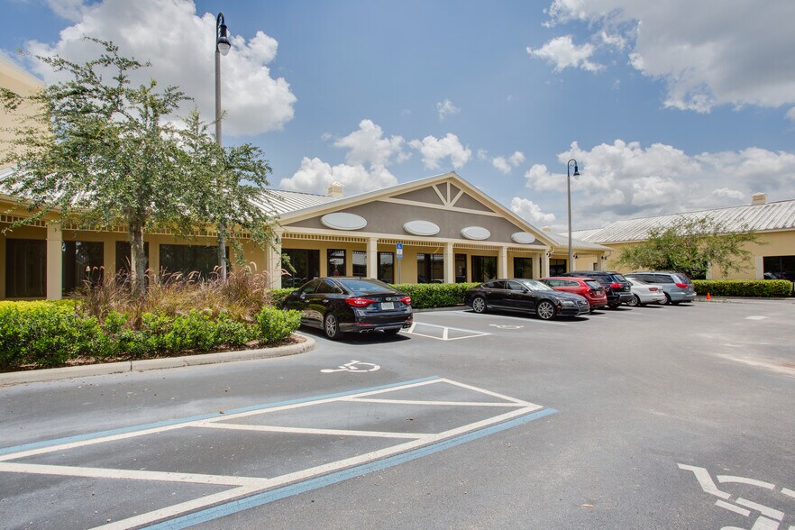 More Photos Of 855 E Plant St, Winter Garden Freestanding For Lease