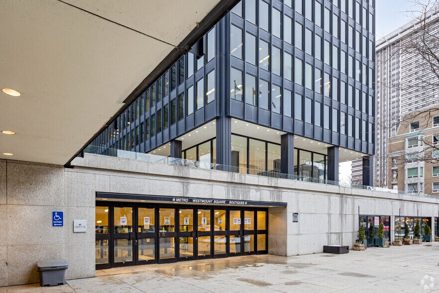 More Photos Of 1 Car Westmount, Westmount Office For Lease