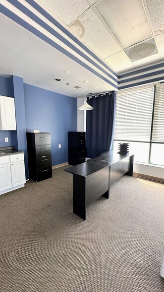More Photos Of 6495 Quivira Rd, Shawnee General Retail For Lease