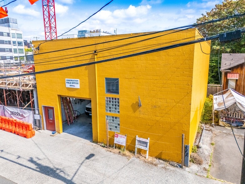 More Photos Of 6209-6211 Roosevelt Way, Seattle Office Residential For Sale