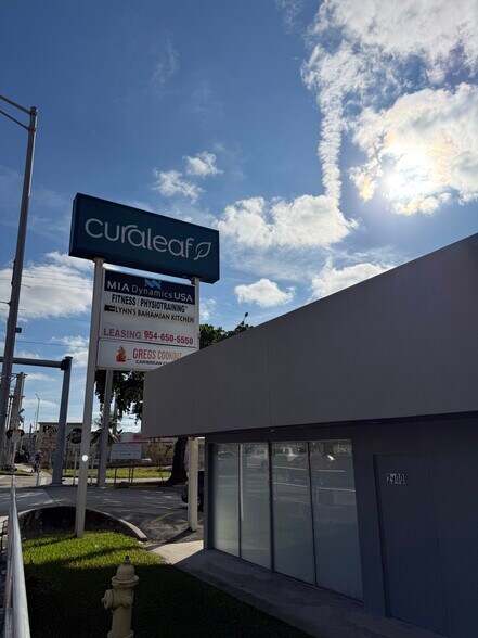 More Photos Of 2900 W Hallandale Beach Blvd, Hallandale Unknown For Lease