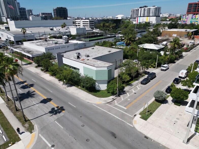 More Photos Of 2140 NE 2nd Ave, Miami Auto Repair For Lease