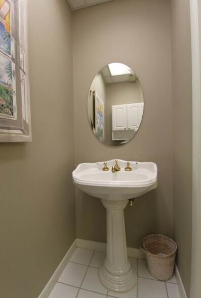 More Photos Of 1578 Route 130, North Brunswick Office For Lease