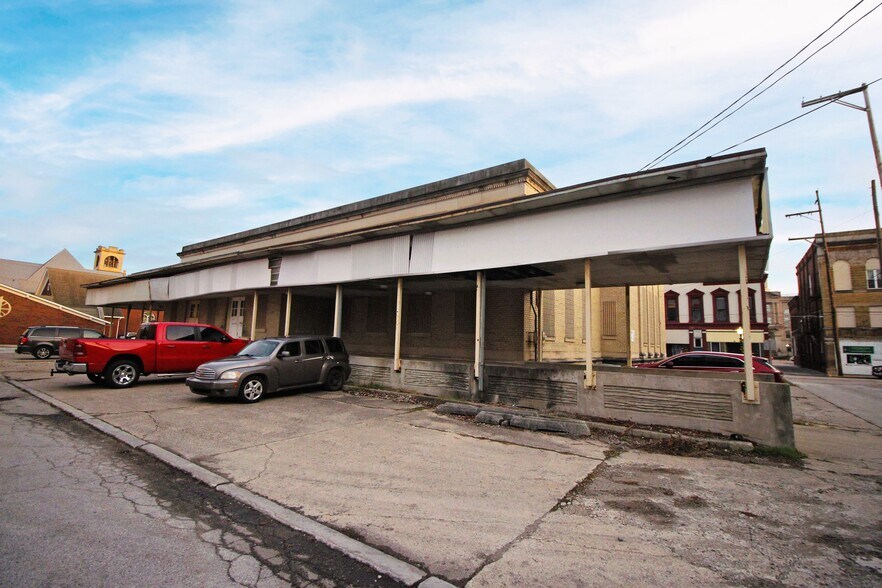 More Photos Of 50 E Market St, Huntington Freestanding For Sale