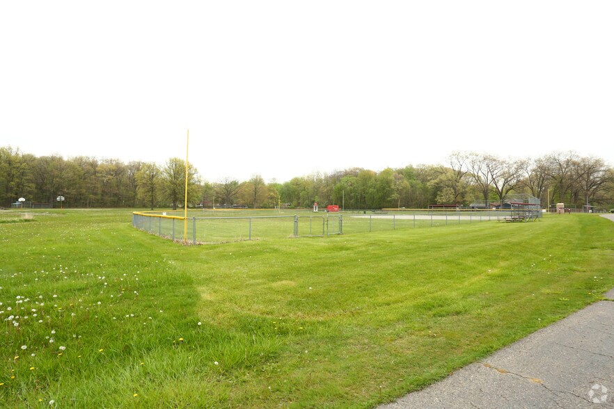 More Photos Of 39000 Superior St, Romulus Schools For Sale