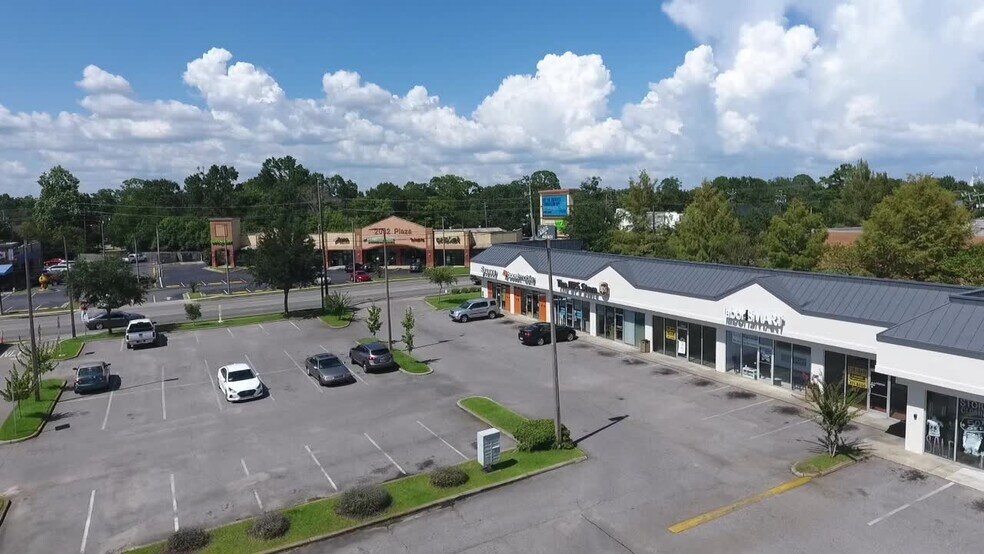 Primary Photo Of 2029 Airport Blvd, Mobile Storefront For Lease