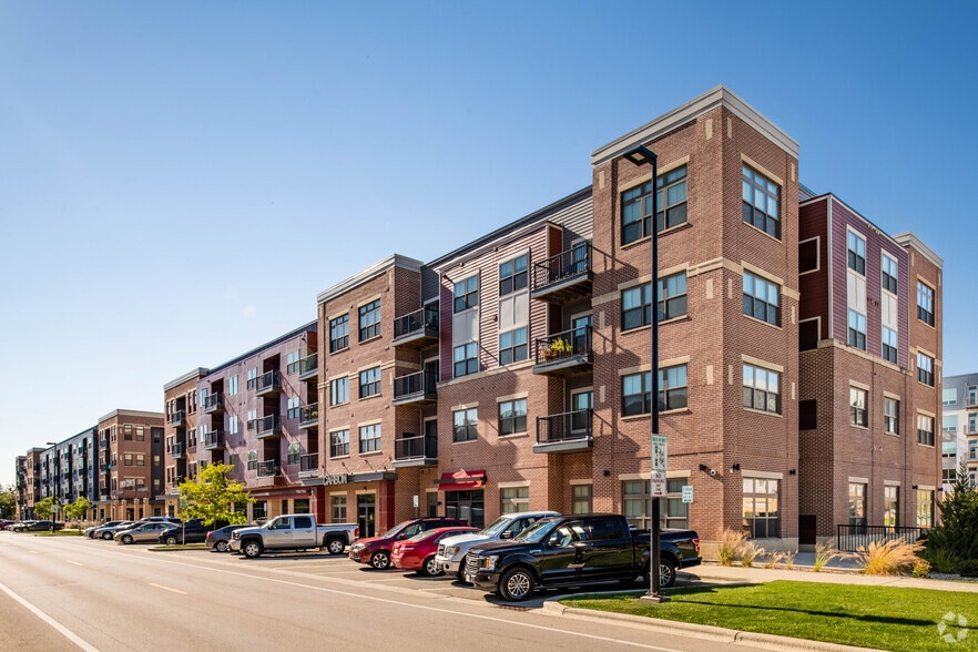 More Photos Of 2418 Winnebago St, Madison Apartments For Lease