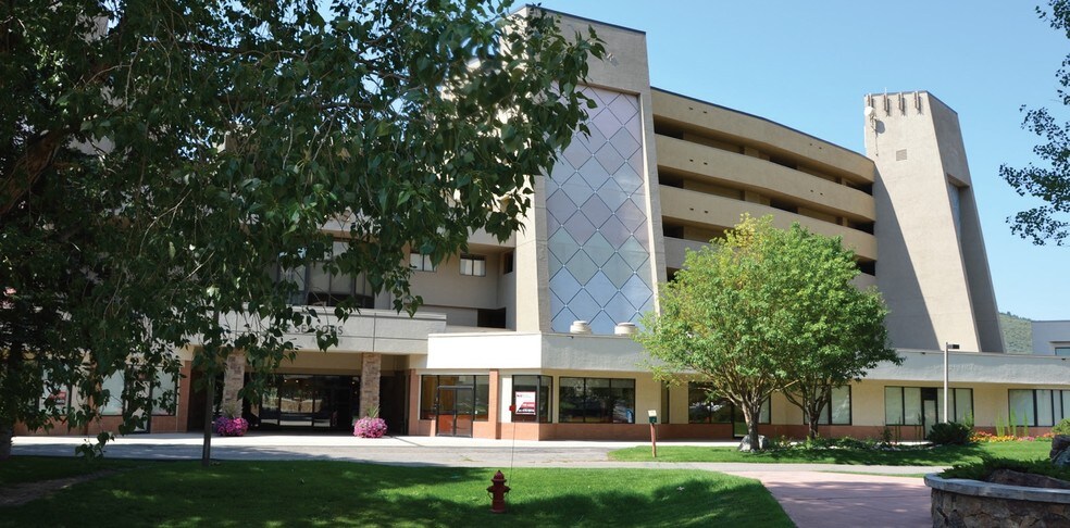 More Photos Of 137 Benchmark Rd, Avon Apartments For Sale