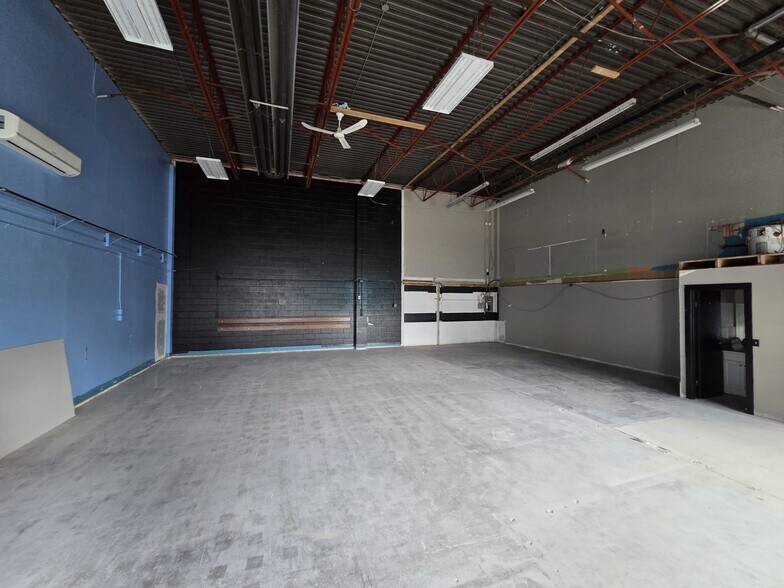More Photos Of 20131-20133 Industrial Ave, Langley Warehouse For Lease