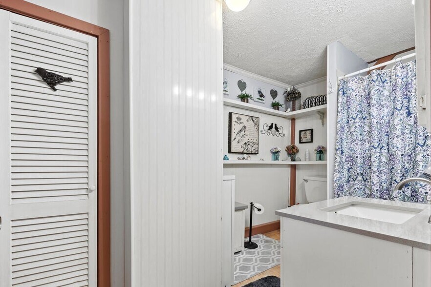 More Photos Of 245 Arundel Rd, Kennebunkport Lodge Meeting Hall For Sale