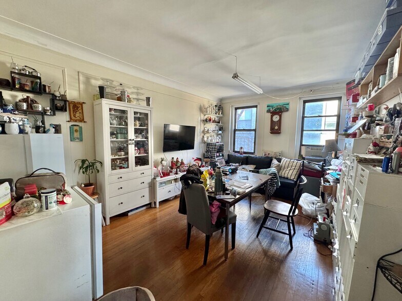 More Photos Of 75 Grant Ave, Brooklyn Apartments For Sale
