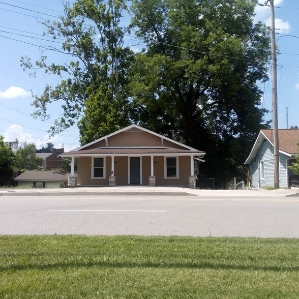 More Photos Of 2329 Sutherland Ave, Knoxville General Retail For Sale